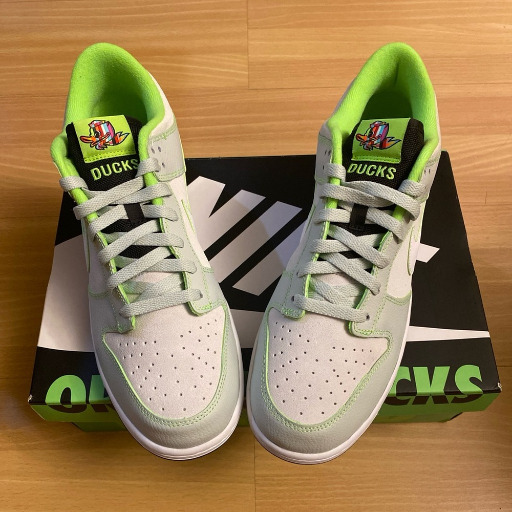 NIKE DUNK LOW UO P  -Limited Edition “OREGON DUCKS” Men’s Size: 11.5 (New w BOX)